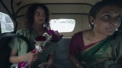 Still 6 of Bad Girl (2025) DS4K WEB-DL [Hindi (DD5.1) & Tamil] 4K 1080p 720p & 480p Dual Audio [x264/HEVC]