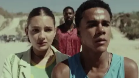 Still 5 of Man on Fire (Season 1) WEB-DL [Hindi (DD5.1) & English] 4K 1080p 720p & 480p Dual Audio [x264/10Bit-HEVC] | NF Series