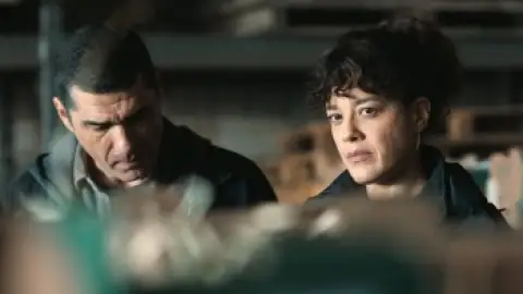 Still 7 of Criminal Code (Season 2) WEB-DL [Hindi (DD5.1) & English] 1080p 720p & 480p [x264/10Bit-HEVC] | [ALL Episodes] | NF Series