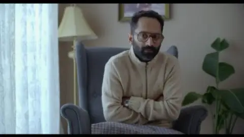 Still 5 of Manorathangal (Season 1) WEB-DL [Hindi DD5.1] 4K 1080p 720p & 480p [x264/ESubs] HD | ALL Episodes [ZEE5 Series]