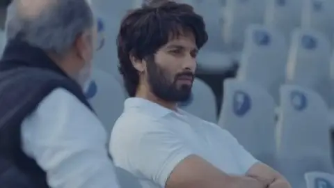 Still 4 of Jersey (2022) WEB-DL [Hindi DD5.1] 1080p 720p & 480p [x264/HEVC] HD