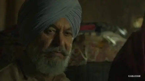 Still 2 of Raunak (2025) WEB-DL [Hindi (DD2.0) & Punjabi] 1080p 720p & 480p Dual Audio [x264/ESubs]