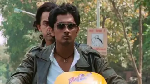 Still 5 of Rang De Basanti (2006) BluRay [Hindi DD5.1] 1080p 720p & 480p [x264/Esubs]