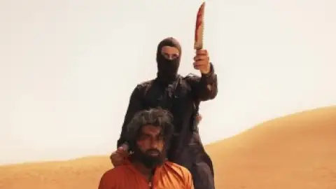 Still 5 of Tejas (2023) WEB-DL [Hindi DD5.1] 1080p 720p & 480p [x264/HEVC]