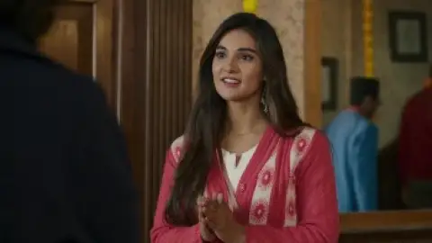 Still 5 of Life Hill Gayi (Season 1) WEB-DL [Hindi DD5.1] 1080p 720p & 480p [x264/ESubs] HD | ALL Episodes [HotStar Series]