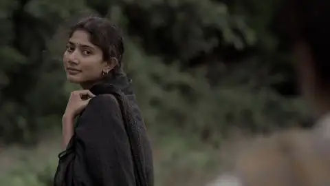 Still 7 of Viraata Parvam (2022) UNCUT WEB-DL [Hindi (ORG 5.1) + Telugu] 1080p 720p & 480p Dual Audio x264