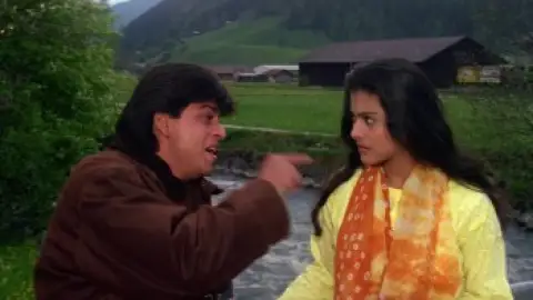 Still 3 of Dilwale Dulhania Le Jayenge (1995) WEB-DL [Hindi DD5.1] 1080p 720p & 480p [x264/HEVC]