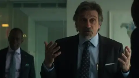 Still 5 of Money Monster (2016) BluRay [Hindi (ORG 5.1) & English] 4K 1080p 720p & 480p Dual Audio [x264/10Bit-HEVC]