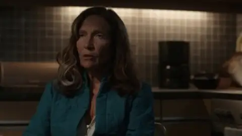 Still 4 of Dark (Season 1) WEB-DL [English (ORG 5.1) & German] 1080p 720p & 480p x264 Dual Audio DD5.1