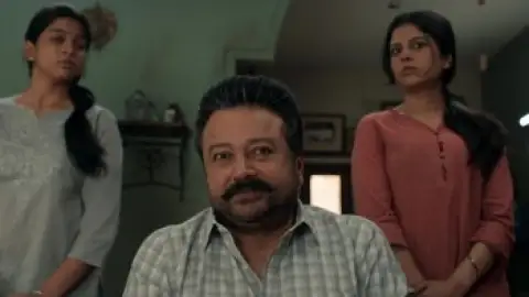 Still 7 of Parimala and Co (2026) DS4K WEB-DL [Hindi (DD5.1) & Tamil] 4K 1080p 720p & 480p Dual Audio [x264/10Bit-HEVC]