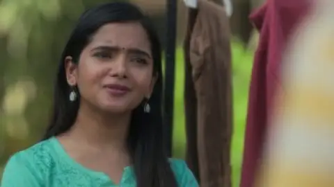 Still 1 of Gutar Gu (Season 2) WEB-DL [Hindi (DD5.1)] 1080p 720p & 480p x264 | AMZN Series