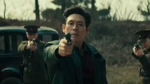 Still 1 of Phantom (2023) BluRay [Hindi (ORG 5.1) + Korean] 1080p 720p & 480p Dual Audio [x264/ESubs]