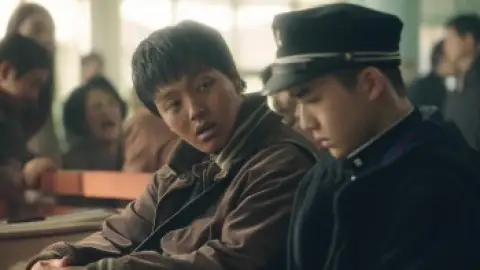 Still 3 of Hijack 1971 (2024) WEB-DL [Hindi (DD5.1) & Korean] 1080p 720p & 480p Dual Audio [x264/10Bit-HEVC]