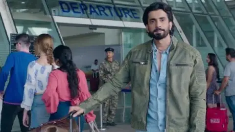 Still 8 of Pati Patni Aur Woh (2019) WEB-DL [Hindi DD5.1] 4K 1080p 720p & 480p [x264/HEVC]