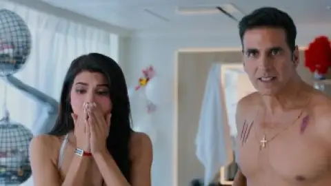 Still 3 of Housefull 5A (2025) WEB-DL [Hindi (DD5.1)] 4K 1080p 720p & 480p [x264/HEVC]