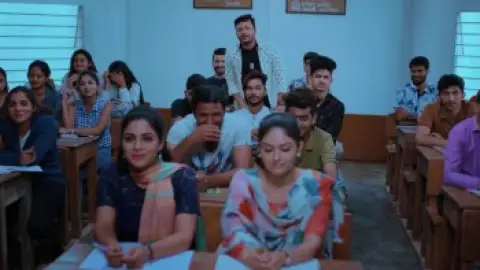 Still 2 of Gaalipata 2 (2022) UNCUT DS4K WEB-DL [Hindi (DD2.0) & Kannada] 4K 1080p 720p & 480p [x264/HEVC]