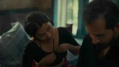 Still 8 of Kerala Crime Files (Season 1) WEB-DL [Hindi (DD5.1) & Malayalam] 4K 1080p 720p & 480p [x264/HEVC] | [ALL Episodes] | JioHotStar Series