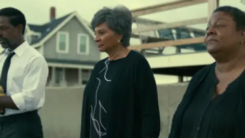 Still 2 of American Fiction (2023) WEB-DL [Hindi (ORG 5.1) + English] 1080p 720p & 480p Dual Audio [x264/10Bit-HEVC]