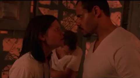 Still 5 of Cube (1998) BluRay [English DD5.1] 1080p 720p & 480p [x264/10Bit-HEVC]