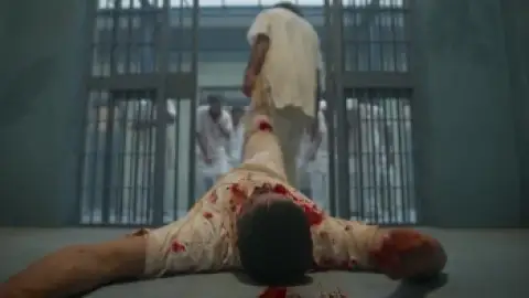 Still 6 of Mirzapur (Season 3) WEB-DL [Hindi DD5.1] 4K 1080p 720p & 480p [x264/HEVC] HD | [PrimeVideo Series] BONUS Episode