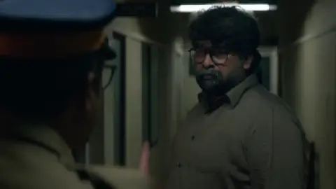 Still 6 of Valathu Vashathe Kallan (2026) DS4K WEB-DL [Hindi (DD2.0) & Malayalam] 4K 1080p 720p & 480p Dual Audio [x264/HEVC]