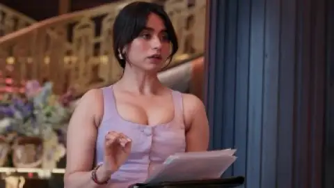 Still 2 of Housefull 5B (2025) WEB-DL [Hindi (DD5.1)] 4K 1080p 720p & 480p [x264/HEVC]