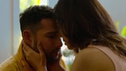 Still 8 of Yudhra (2024) WEB-DL [Hindi DD5.1] 4K 1080p 720p & 480p [x264/HEVC]