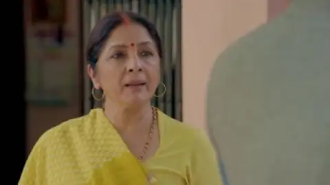 Still 6 of Panchayat (Season 1) WEB-DL [Hindi DD5.1] 4K 1080p 720p & 480p [x264/HEVC] HD | ALL Episodes [PrimeVideo Series]