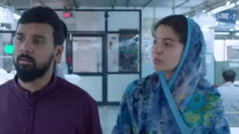 Still 2 of Sui Dhaaga – Made in India (2018) BluRay [Hindi DD5.1] 4K 1080p 720p & 480p [x264/HEVC]