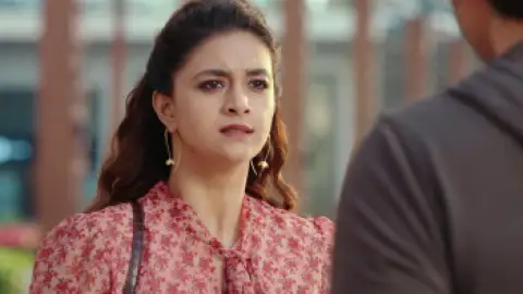 Still 5 of Sarkaru Vaari Paata (2022) [HQ Hindi-Dub] WEB-DL 1080p 720p & 480p [x264/HEVC] HD