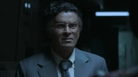 Still 7 of Governor (2026) DS4K WEB-DL [Hindi DD5.1] 4K 1080p 720p & 480p [x264/HEVC]