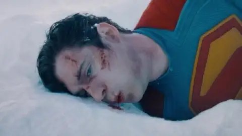 Still 1 of Superman (2025) iMAX DS4K WEB-DL [Hindi (DD5.1) & English] 4K 1080p 720p & 480p Dual Audio [x264/10Bit-HEVC]