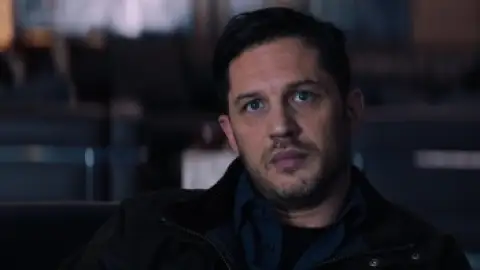 Still 1 of Venom (2018) BluRay [Hindi (ORG 5.1) & English] 4K 1080p 720p & 480p Dual Audio [x264/10Bit-HEVC]