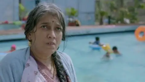 Still 2 of Lipstick Under My Burkha (2017) BluRay [Hindi DD5.1] 1080p 720p & 480p [x264/HEVC]