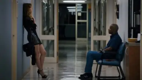 Still 4 of The Equalizer (2014) BluRay [Hindi (ORG 2.0) + English] 1080p 720p & 480p Dual Audio [x264/ESubs]