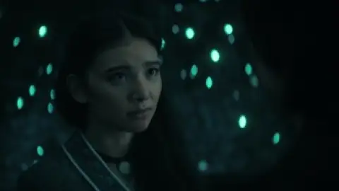 Still 7 of Avatar: The Last Airbender (Season 2) WEB-DL [Hindi (DD5.1) & English] 4K 1080p 720p & 480p [x264/10Bit-HEVC] | [ALL Episodes] | NF Series