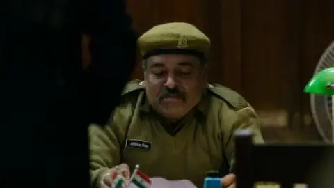 Still 2 of Bholaa (2023) WEB-DL [Hindi DD5.1] 4K 1080p 720p & 480p [x264/10Bit-HEVC]