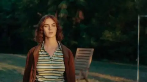 Still 1 of The Map of Longing (Season 1) WEB-DL [Hindi (DD5.1) & English] 4K 1080p 720p & 480p Dual Audio [x264/10Bit-HEVC] | NF Series