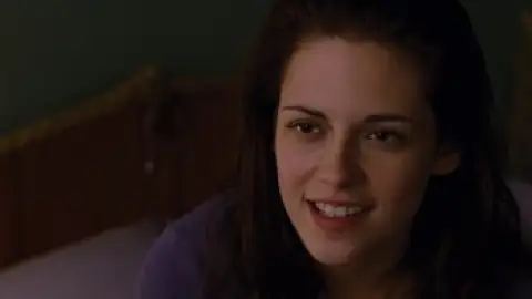 Still 1 of The Twilight Saga: Breaking Dawn – Part 1 (2011) EXTENDED BluRay [Hindi (ORG 5.1) & English] 1080p 720p & 480p [x264/10Bit-HEVC]
