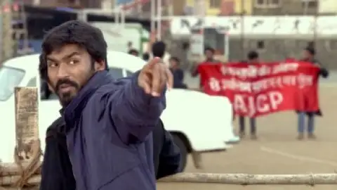 Still 4 of Raanjhanaa (2013) BluRay [Hindi DD5.1] 1080p 720p & 480p [x264/HEVC]