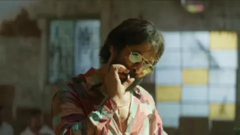 Still 2 of Mahaan (2022) [HQ Hindi-Dub] WEB-DL 1080p 720p & 480p [x264/ESubs] HD