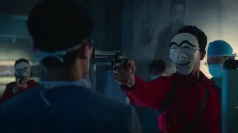 Still 7 of Money Heist: Korea – Joint Economic Area (Season 1) WEB-DL [Hindi DD5.1 & English] 1080p 720p 480p Dual Audio [x264/10Bit-HEVC] | NetFlix [ALL Episodes]