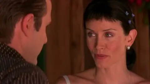 Still 6 of Scream 3 (2000) BluRay [Hindi (DD2.0) & English] 1080p 720p & 480p Dual Audio [x264/10Bit-HEVC]