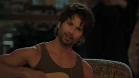 Still 1 of Cocktail 2 (2026) DS4K WEB-DL [Hindi DD5.1] 4K 1080p 720p & 480p [x264/10Bit-HEVC]