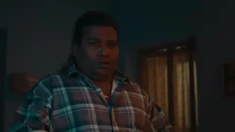 Still 4 of Con City (2026) DS4K WEB-DL [Hindi (DD5.1) & Tamil] 4K 1080p 720p & 480p Dual Audio [x264/10Bit-HEVC]
