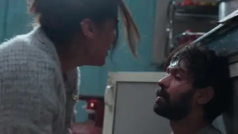 Still 8 of Haseen Dillruba (2021) DS4K WEB-DL [Hindi DD5.1] 4K 1080p 720p & 480p [x264/10Bit-HEVC]